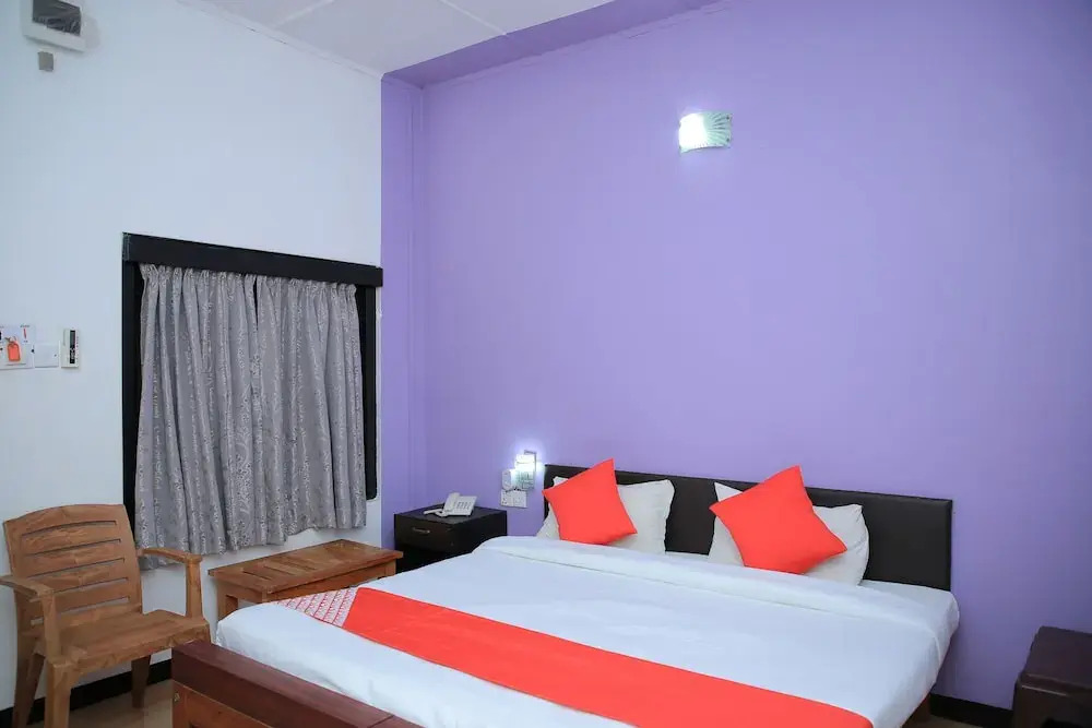 OYO 256 Subash Hotel