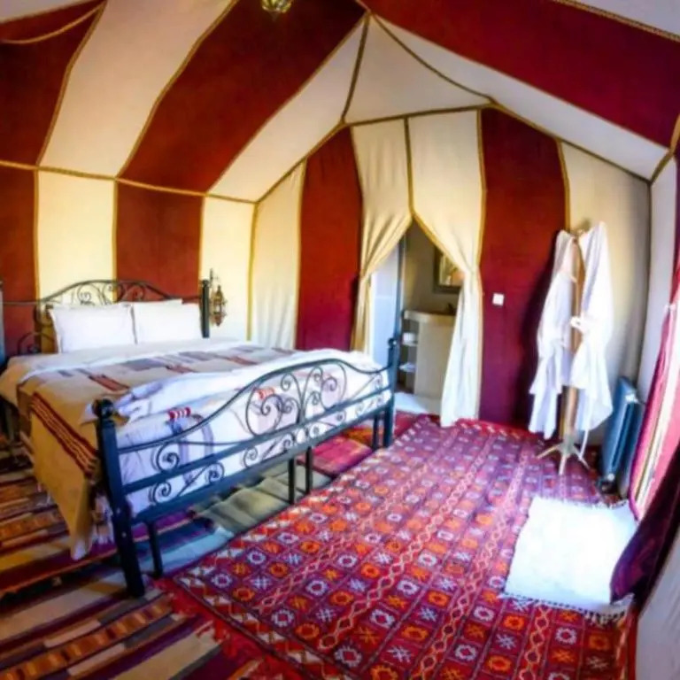Golden Camel Desert Camp - Merzouga Luxury Camp