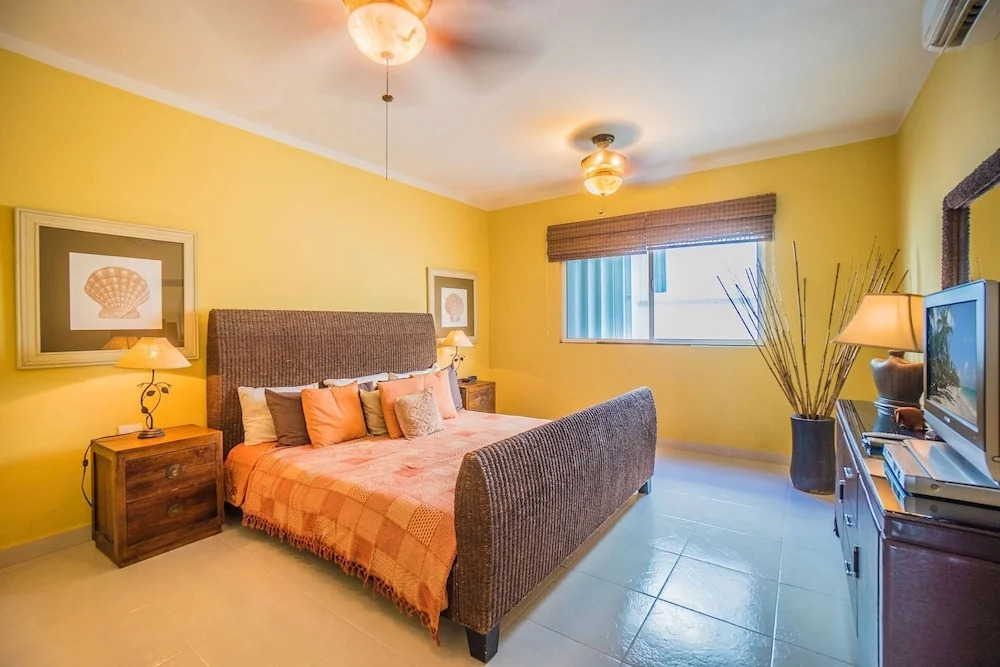 Margaritas 306 2 Bedroom Condo by RedAwning