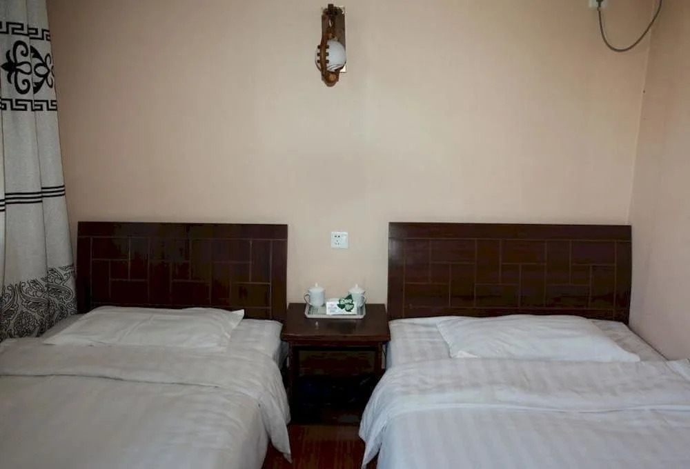 Yanying International Youth Hostel