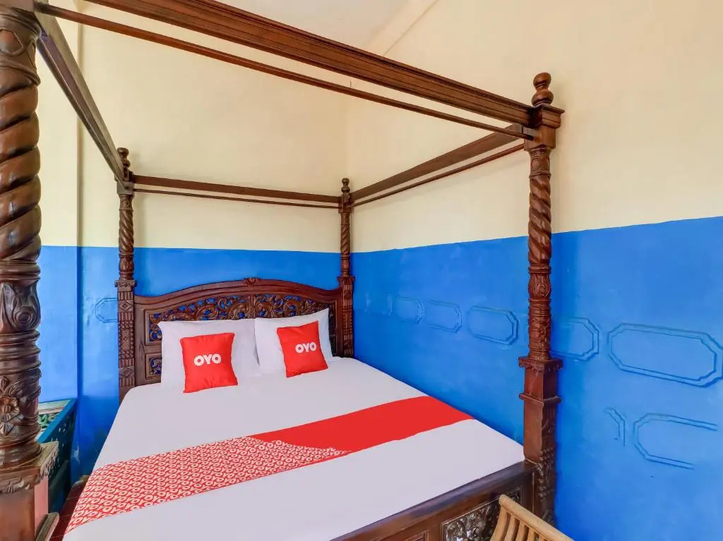OYO 91042 Hawaina Hotel