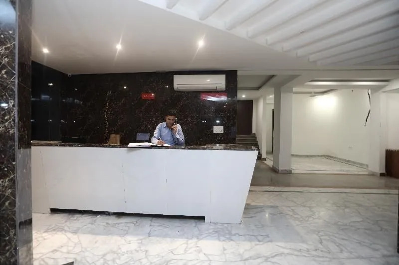 OYO 14481 Almati Inn