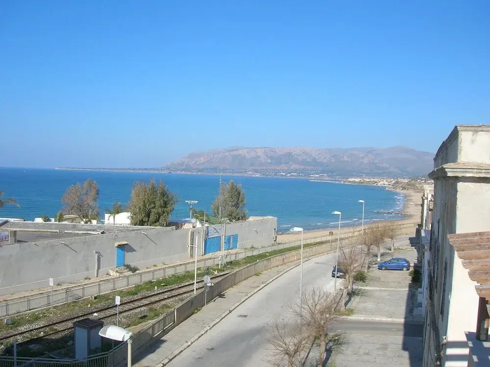 Apartment With One Bedroom In Balestrate With Wonderful Sea View Furnished Terrace And Wifi - 400 M From The Beach