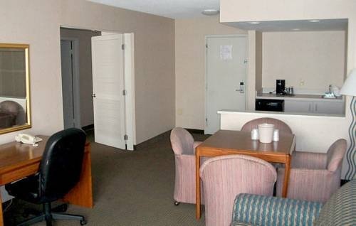 The Moraine Inn Suites & Conference Center
