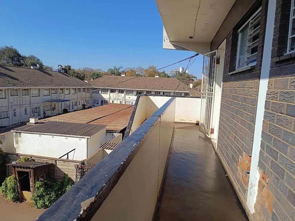 1 Bed Flat - Sleeps 2 - Parking - Wifi