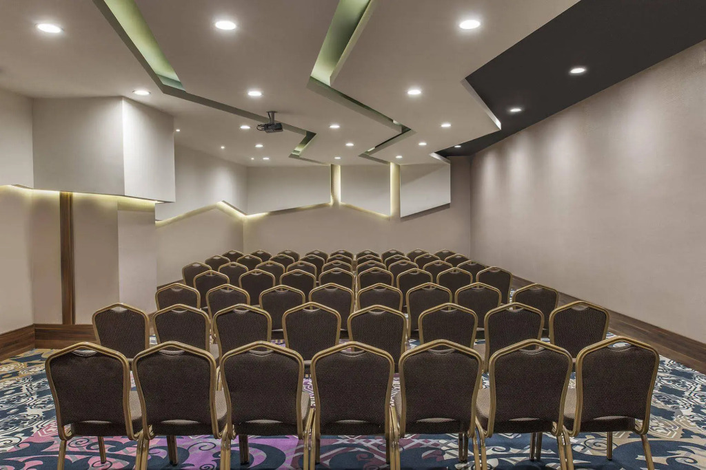 Botanik Platinum Hotel