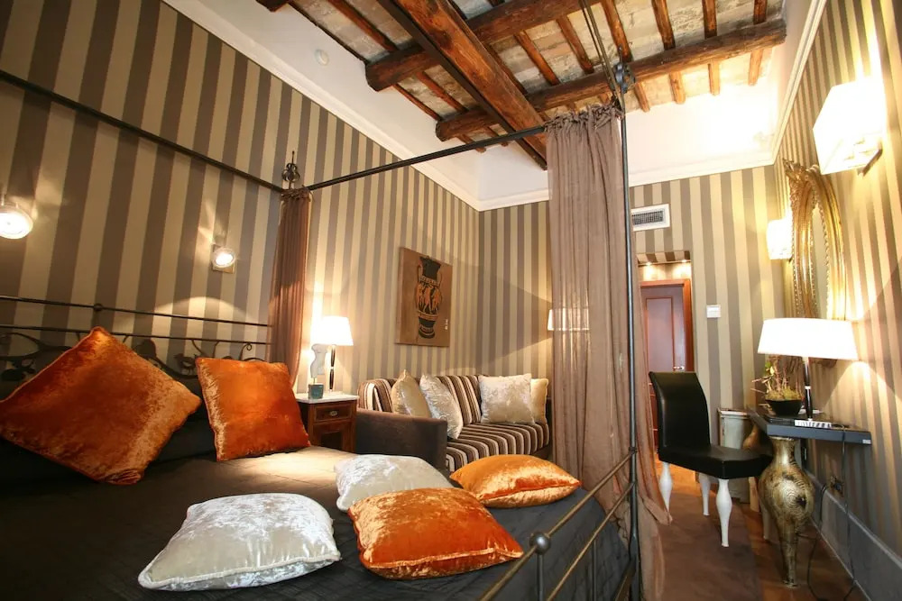 The Inn at the Spanish Steps Prestige Collection - MDR Penthouse
