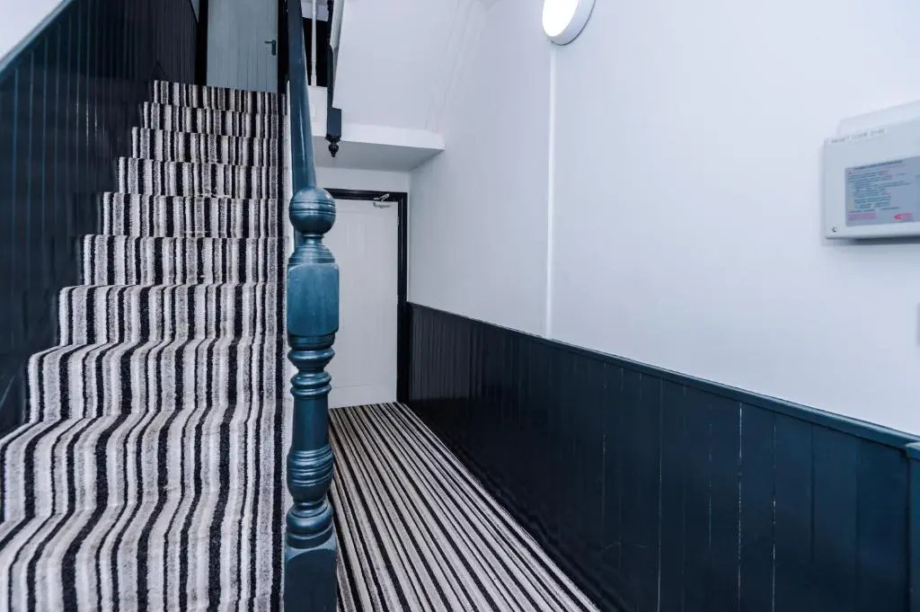 Studio Two, Clarendon Apartments