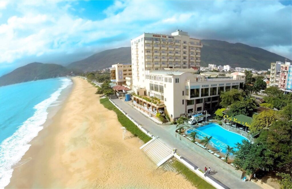 Sandals Hoàng Yến