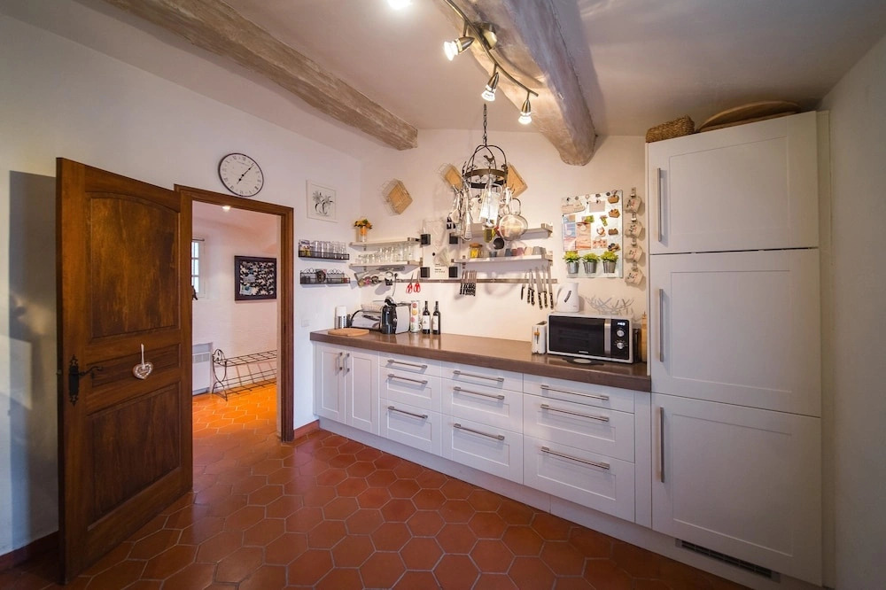 Villa with Spa, Pool and View of St Tropezs Gulf