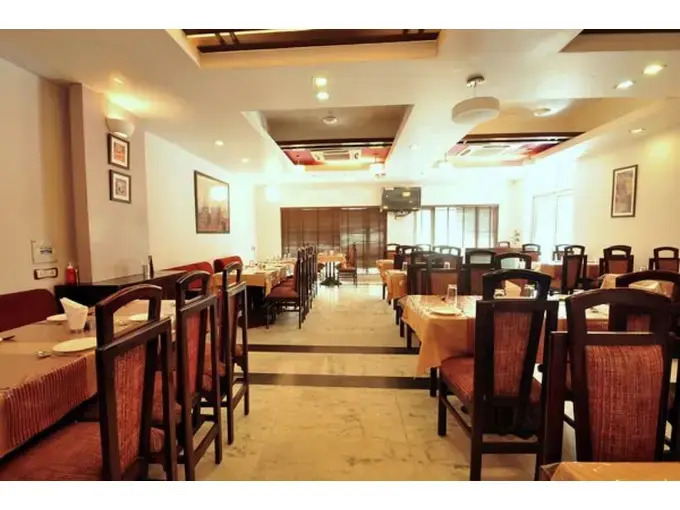 Hotel Raj Darbar