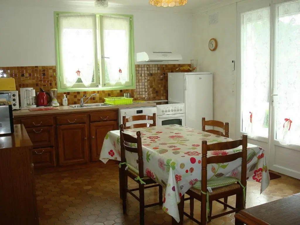 Maison Valençay, 4 pièces, 6 personnes - FR-1-591-148