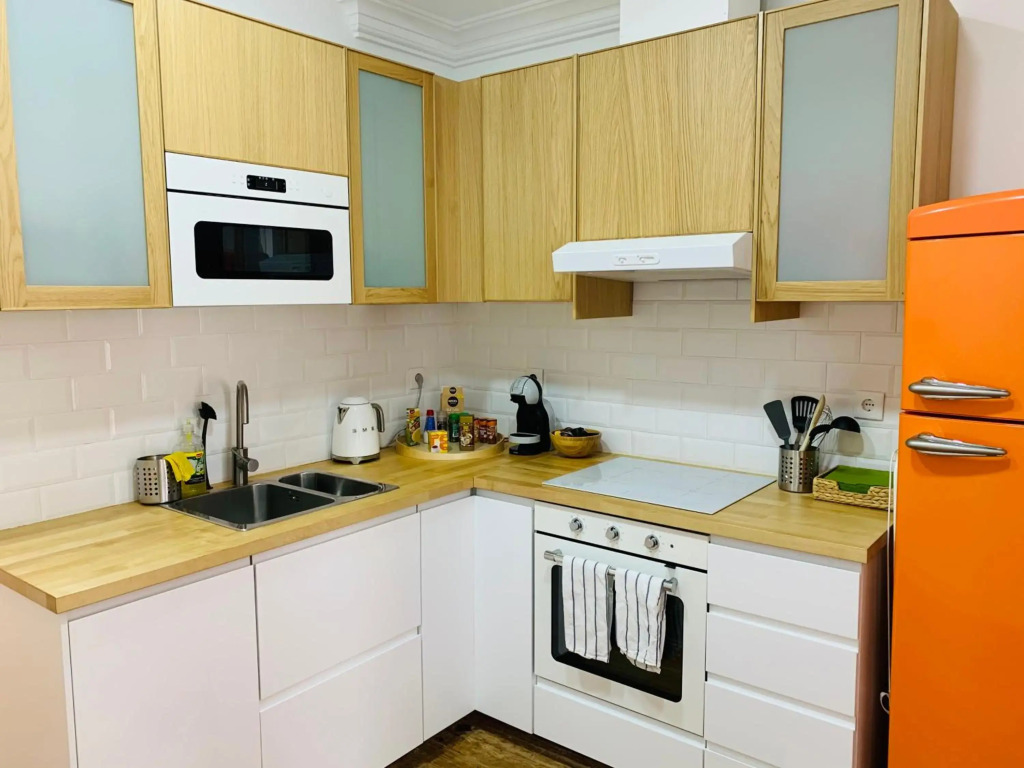 Spacious 1 bedroom apartment with a Parking Spot in Chiado