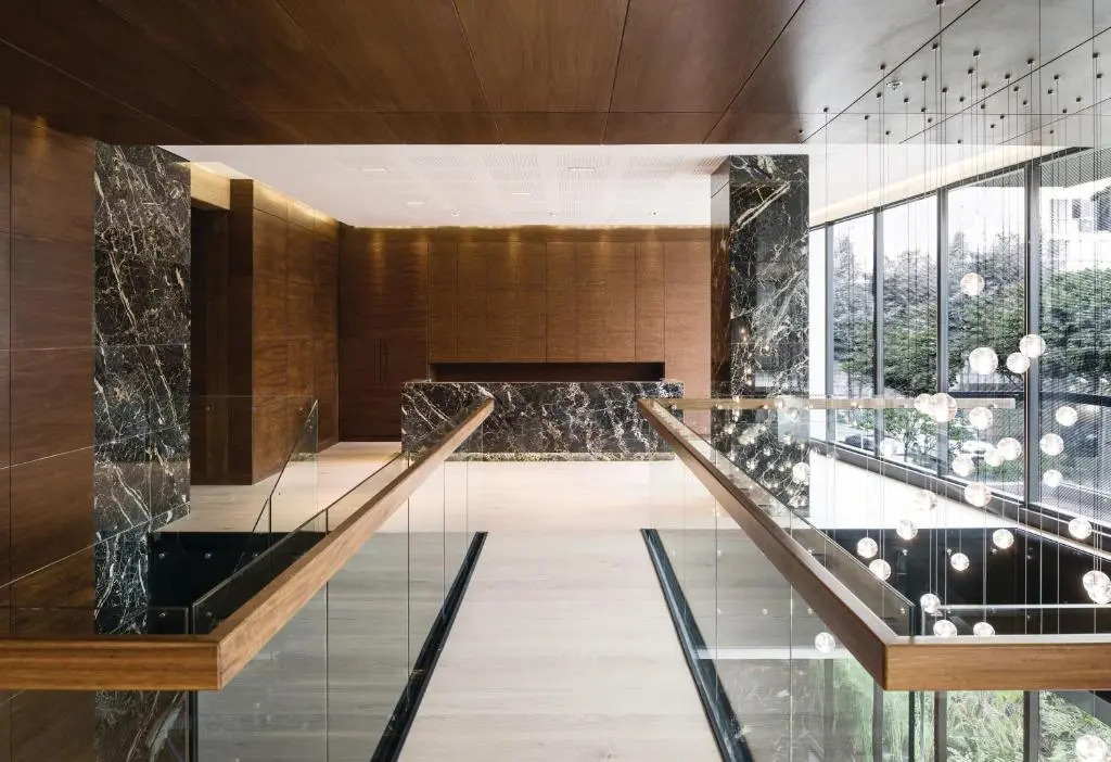 8010 Urban Living- Luxury Home Experience