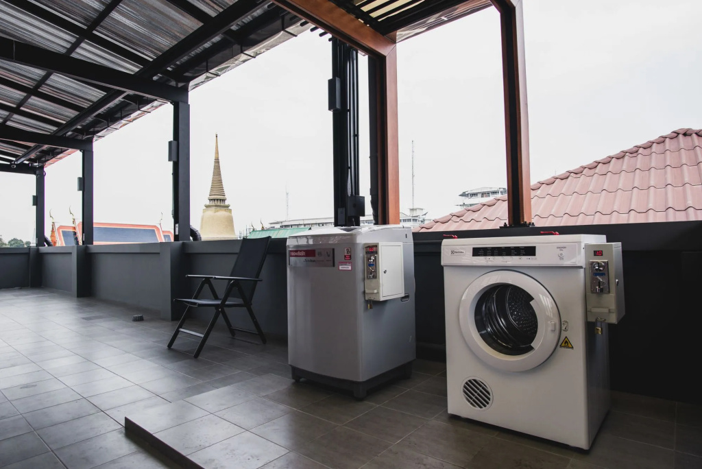 Issara by D Hostel