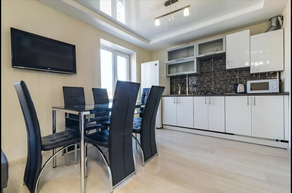 Luxury 2-bedroom Most City Area, center
