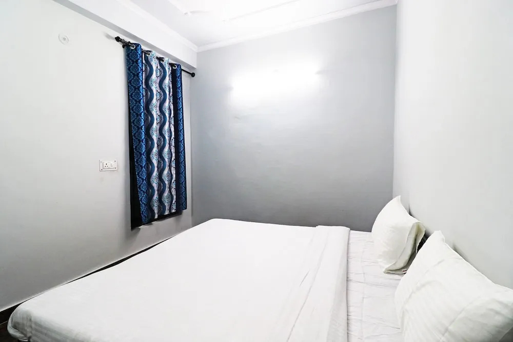 Friends Residency by OYO Rooms