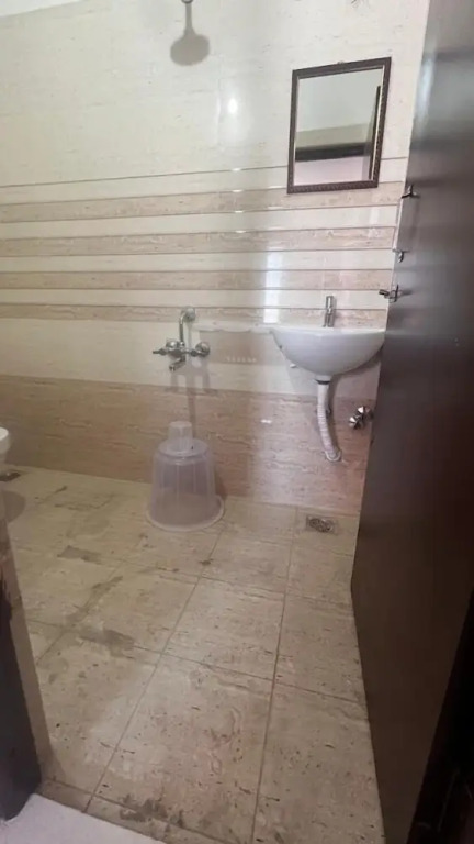 V Inn Service Apartments