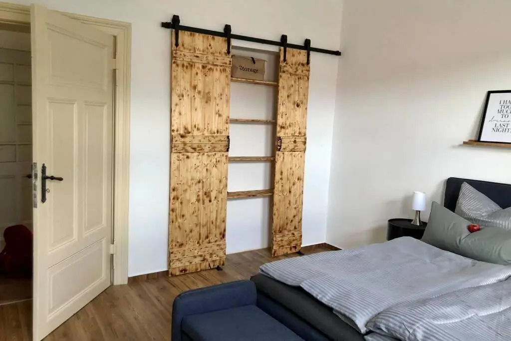 Liebevoll Sanierte, Großzugige Stadtwohnung, 70 Qm