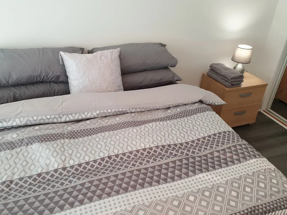 The Point Glasgow 2 Bed Apartment