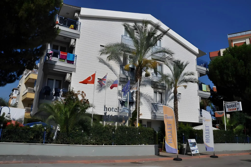 Hotel Lunay