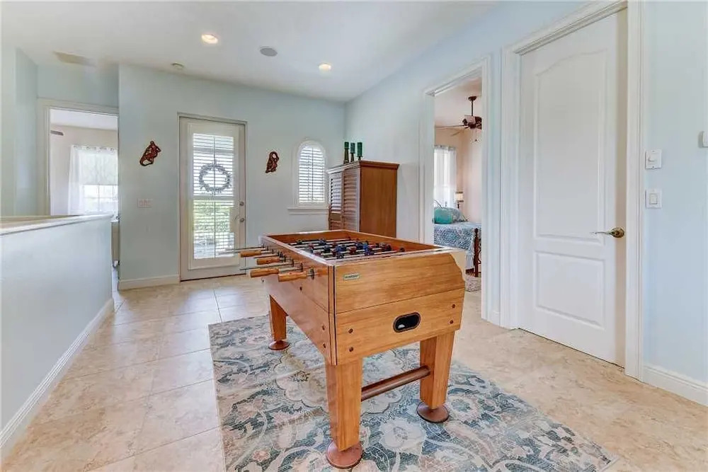 Beachglass, 5 Bedrooms, Sleeps 10, Private Pool, Cinnamon Beach Club House