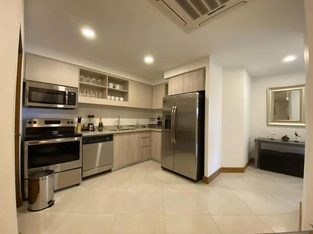 ✰Upscale 3Bdr condo✰ Incredible amenities ✰Fast wifi