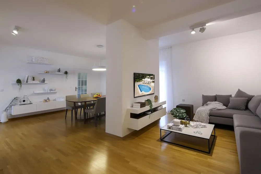 Villa Garden Apartment with Pool Opatija