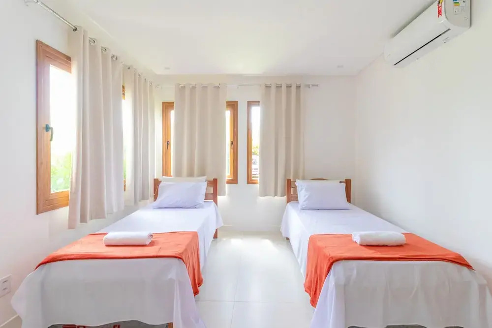 PF24 Excelente Casa 6 Suítes