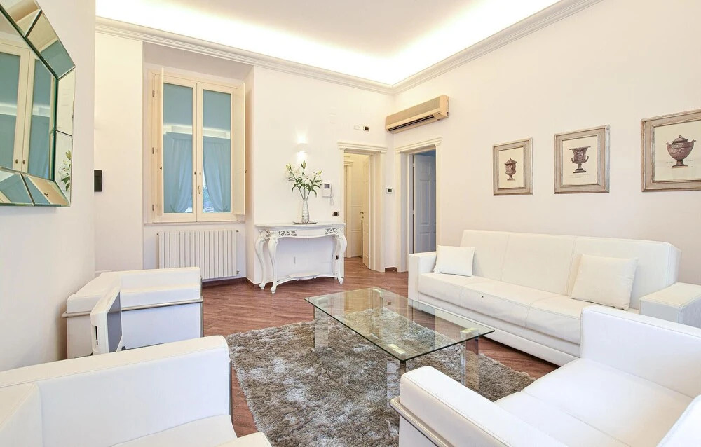 Stunning Apartment in Trani With 2 Bedrooms and Wifi