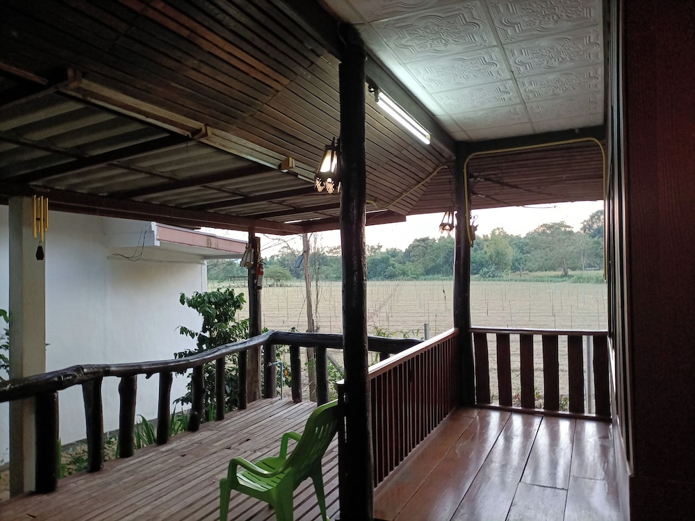 Lucky Pai Resort & Hostel