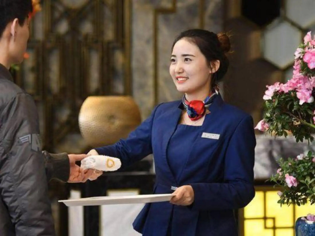 MEHOOD LESTIE Hotel (Weiyang road Qing Shao Nian Zhong Xin Station)