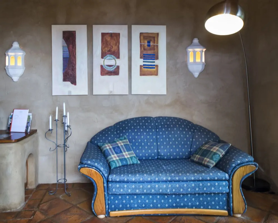 El Refugio Apartments & Villa