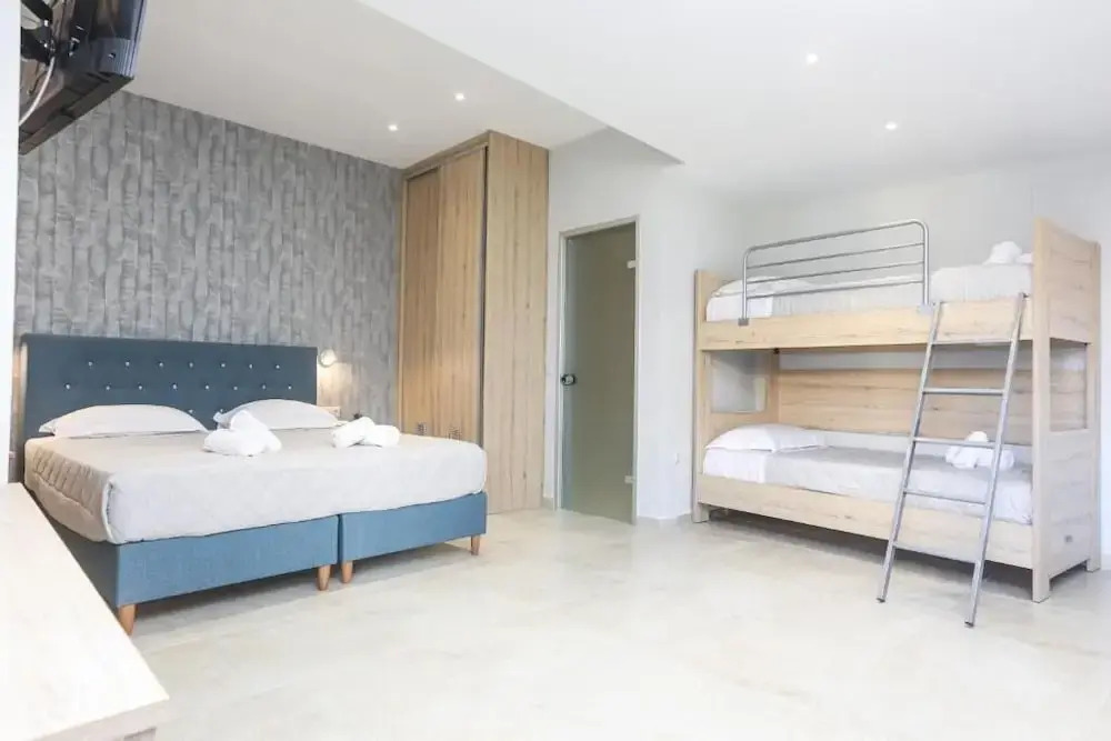 Kerkyra Studios / Mythos Apartments