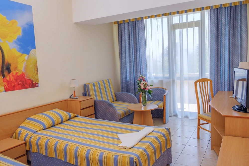 Hotel Lebed