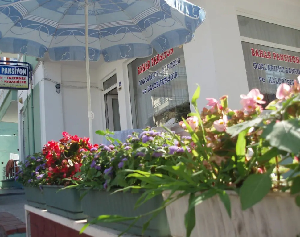 Bahar Pansiyon