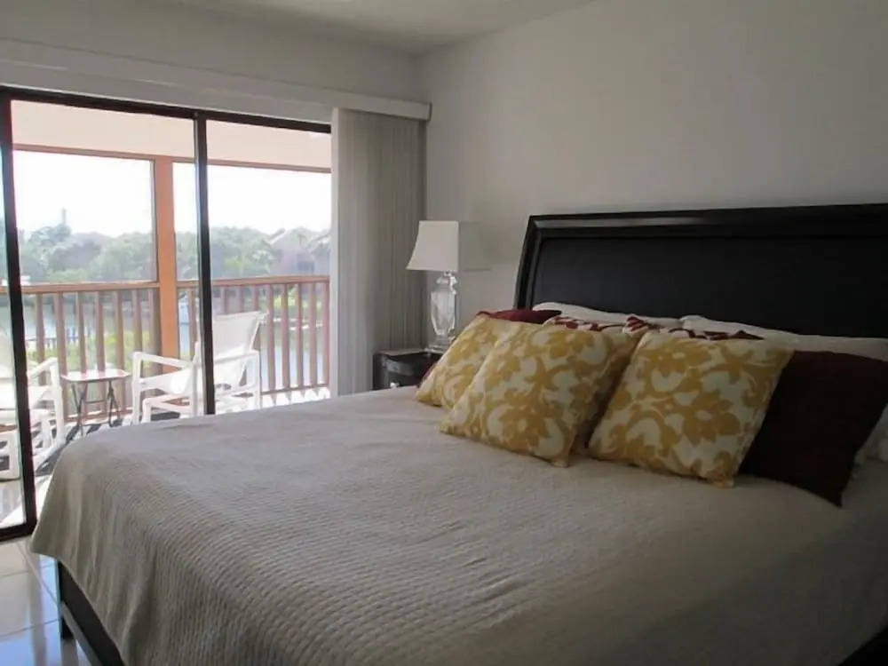 Cove II 931C 2 Bedroom Condo By Midnight Cove II