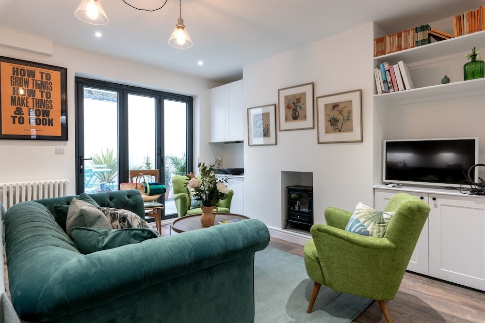 Central 2 Bedroom Apartment In Brighton