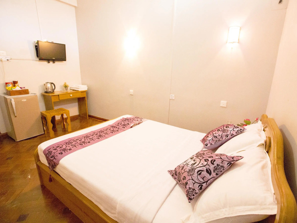 East Mandalay Hotel