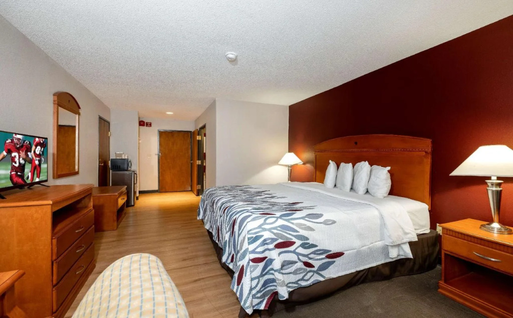 Fulton Hotel - Oswego Riverfront