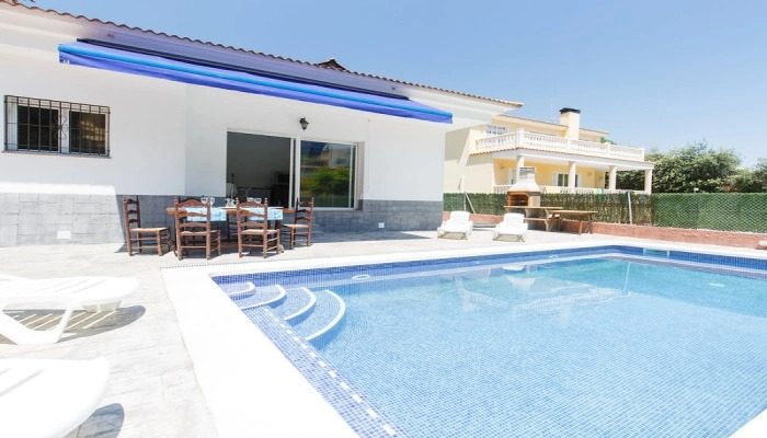 Clavel - Four Bedroom