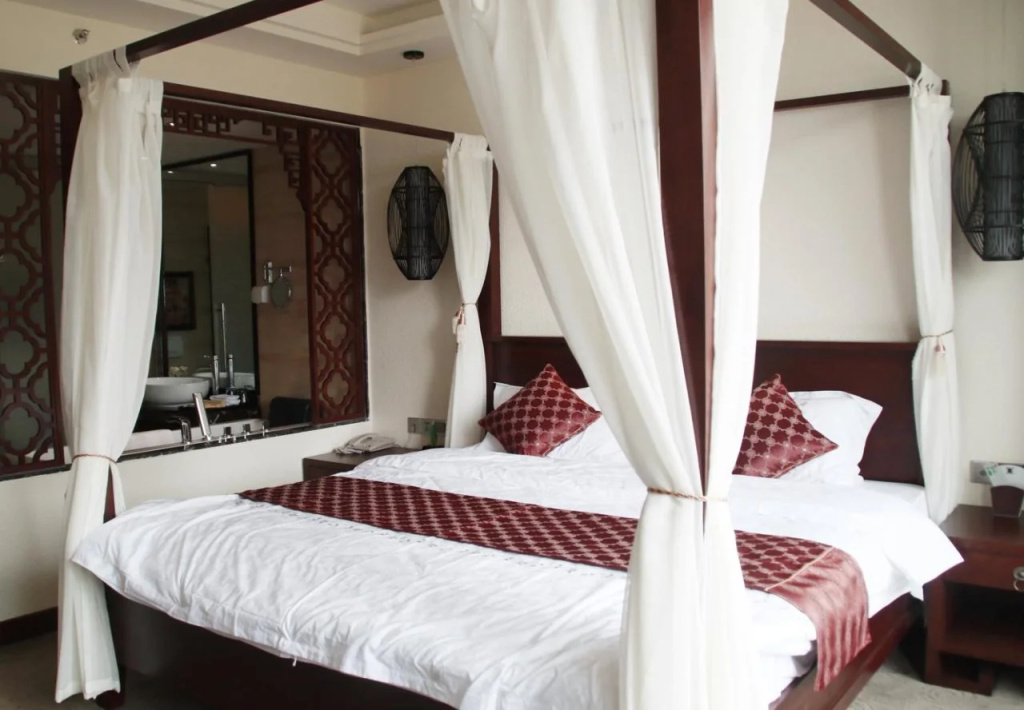 Carefree Resort