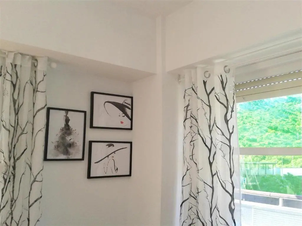 Turina Apartment -AC near beach