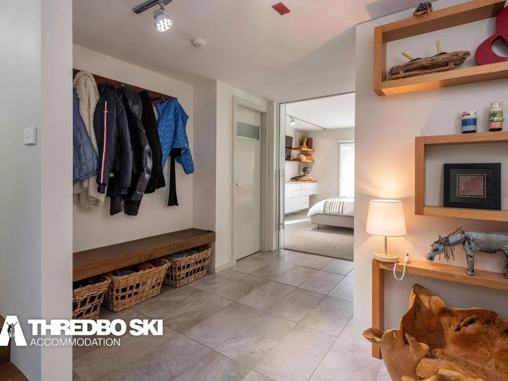 Snowbound Chalet 8