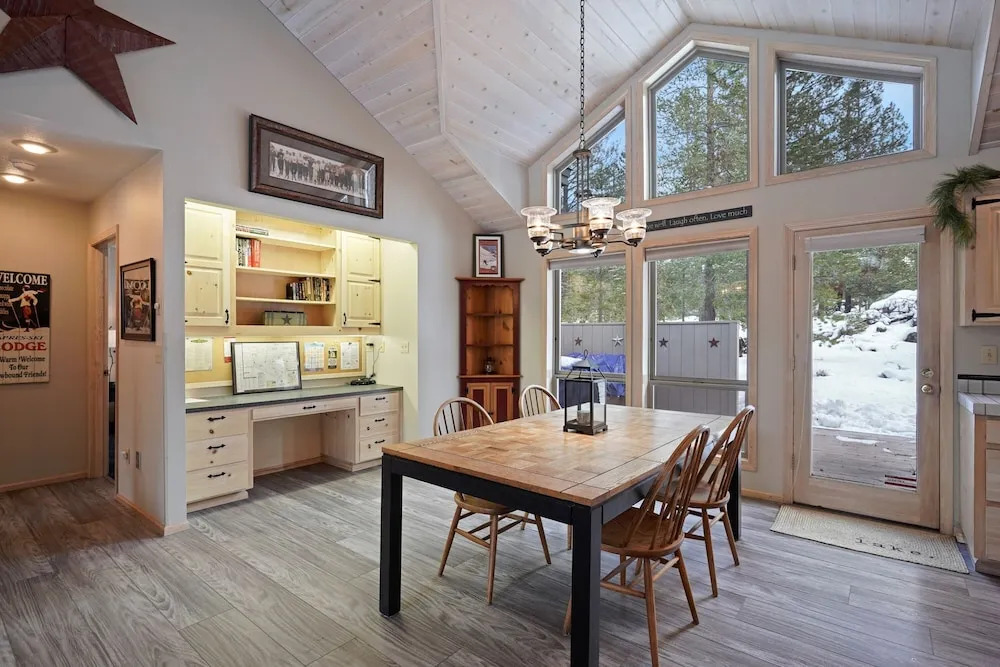 Beautifully Updated 6 Todd Home with Hot Tub and Easy Access to SHARC by RedAwning