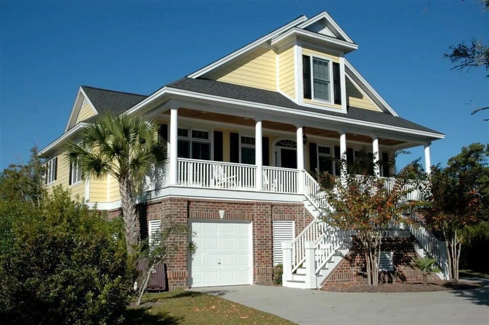 Beach  4 Bedroom Home