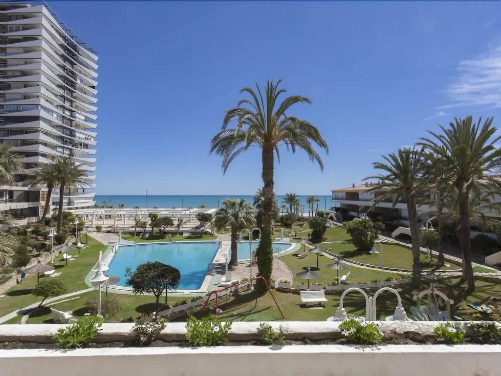 APARTAMENTOS KASA 25 - Sol y Playa