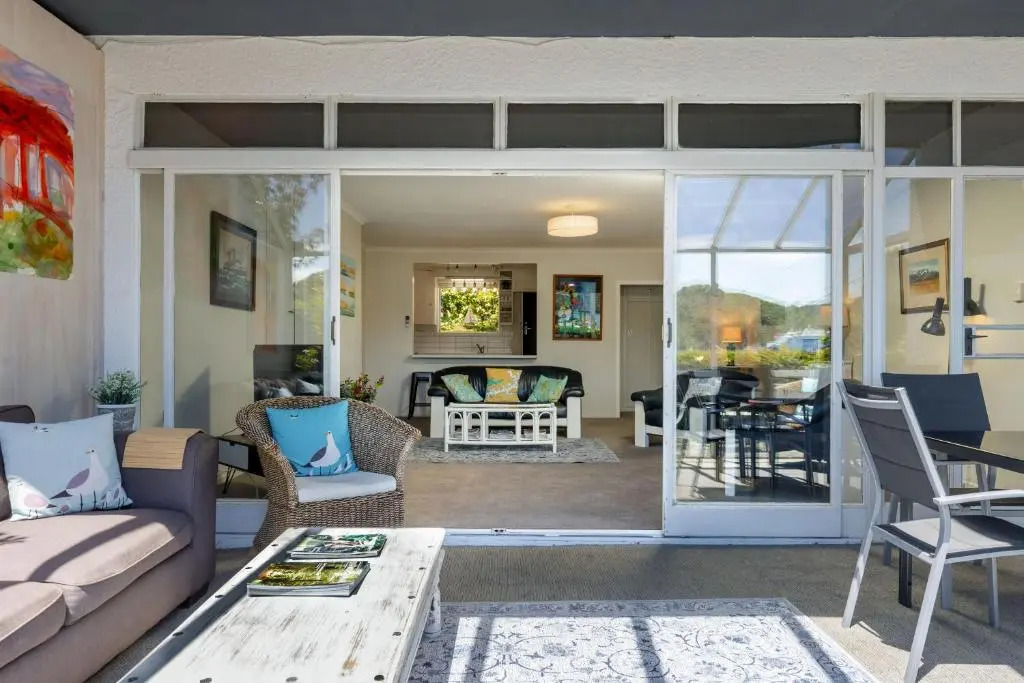 Seaview Apartment