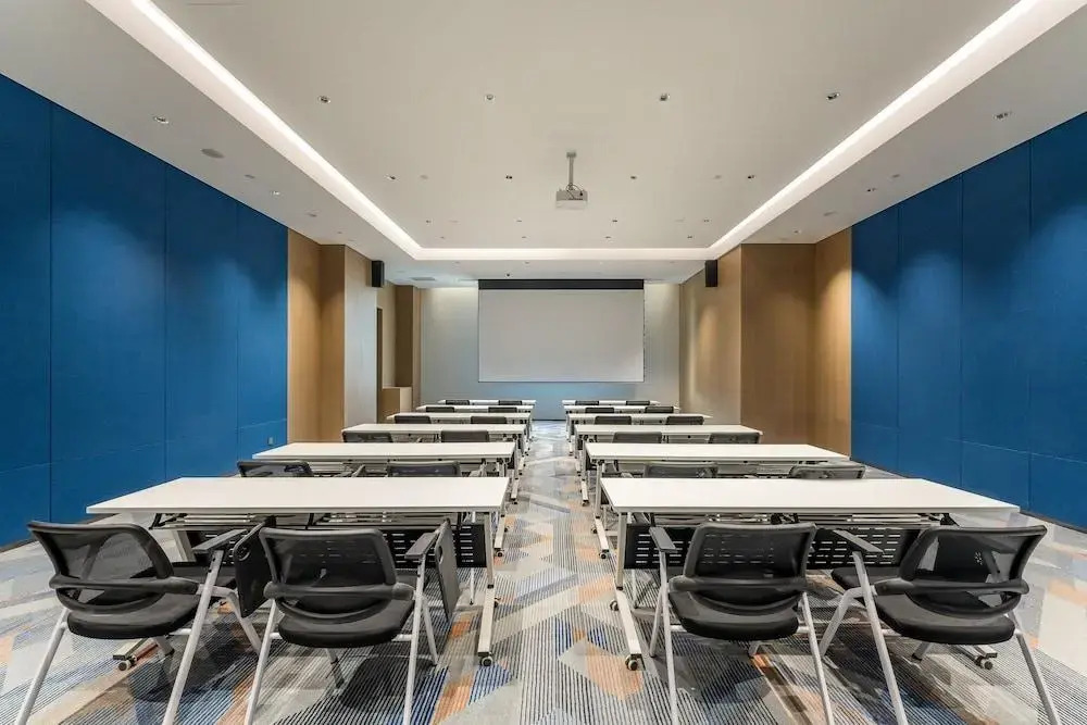 Holiday Inn Express Heze City Center By Ihg