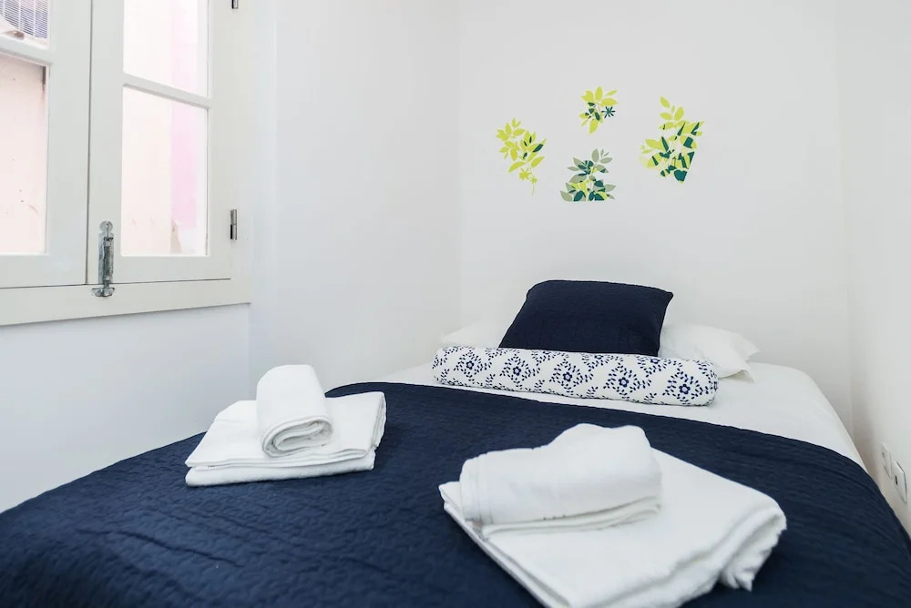 Remodeled Historic Apartment in Bairro Alto